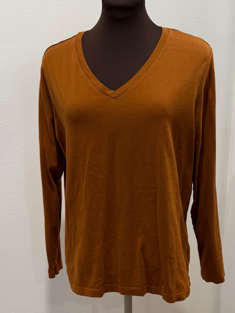 Lands End relaxed fit long sleeve tee, rust color